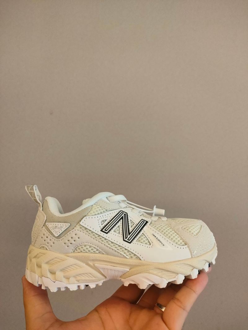 NEW BALANCE SHOES